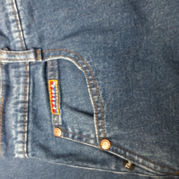 Posted Relaxed Mom Jeans  Tapered Leg 2 Pockets Size 11 Waist 31 - Picture 15 of 16